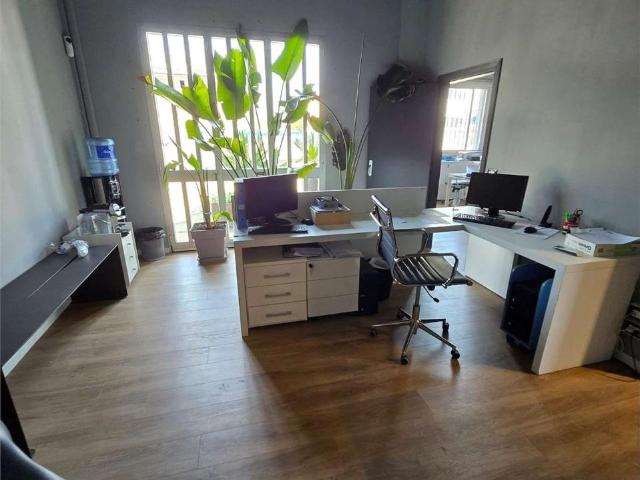 Locale Commerciale in affitto a Coriano, Reggio Emilia