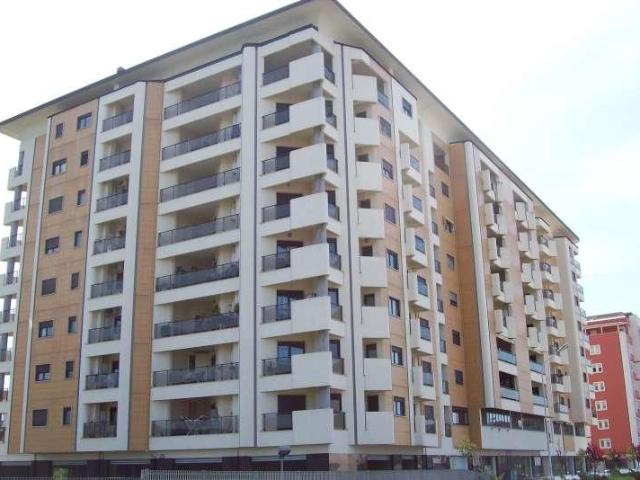 Locale Commerciale in affitto a Quartiere Tribunale, Calabria