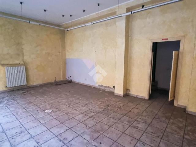 Locale Commerciale in affitto a Costa Masnaga, Lombardia
