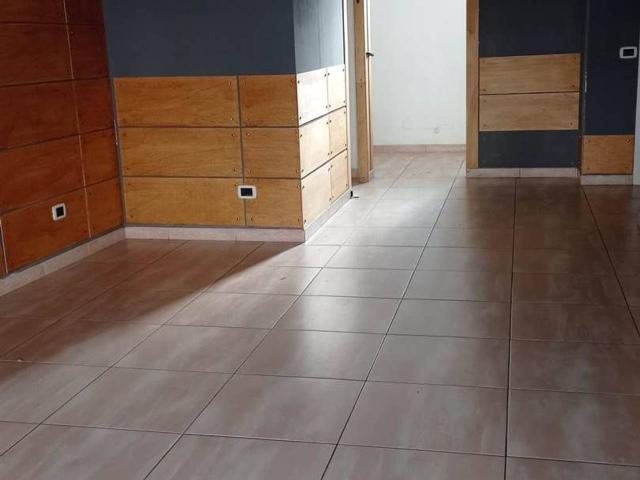Locale Commerciale in affitto a Puglia, Taranto