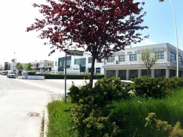 Locale Commerciale in affitto a Piemonte, Cuneo