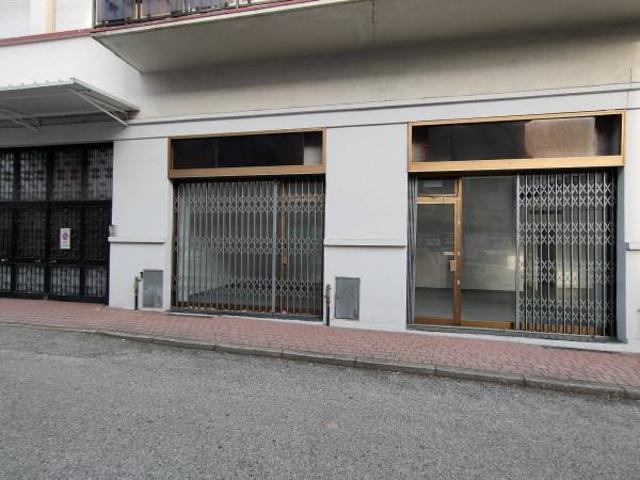 Locale Commerciale in affitto a Piemonte, Torino
