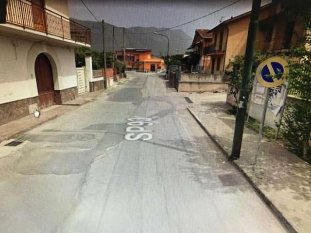 Locale Commerciale in affitto a Domicella, Campania
