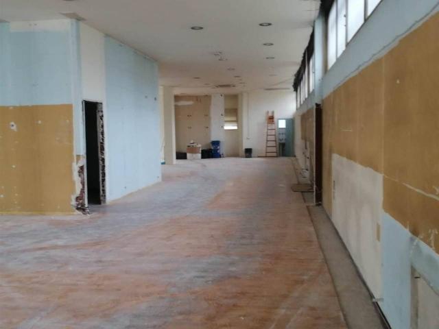 Locale Commerciale in affitto a Unione dei Comuni Circondario dell'Empolese Valdelsa, Empoli