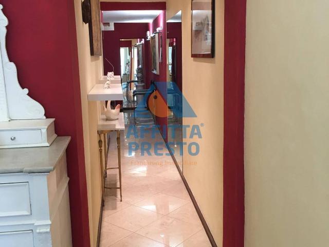 Locale Commerciale in affitto a Unione dei Comuni Circondario dell'Empolese Valdelsa, Empoli