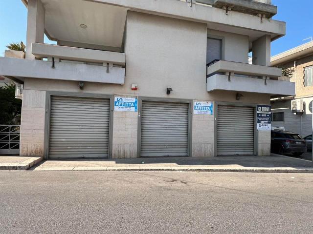 Locale Commerciale in affitto a Puglia, Brindisi