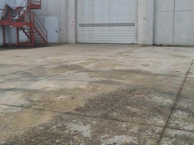 Locale Commerciale in affitto a Fidenza, Reggio Emilia