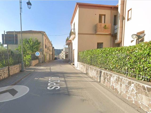 Locale Commerciale in affitto a Fisciano, Campania