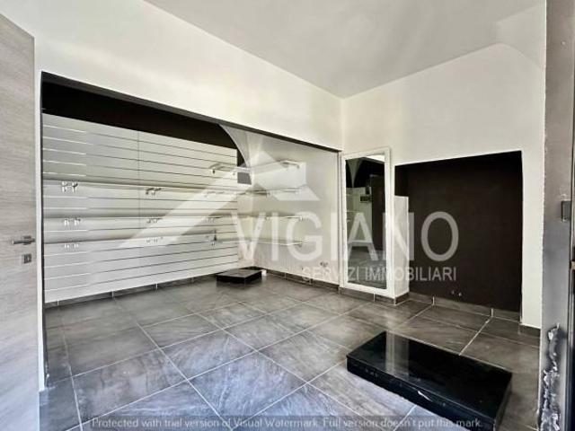 Locale Commerciale in affitto a Puglia, Foggia