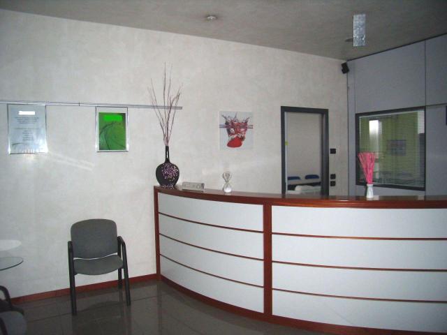 Locale Commerciale in affitto a Fontanelle, Veneto