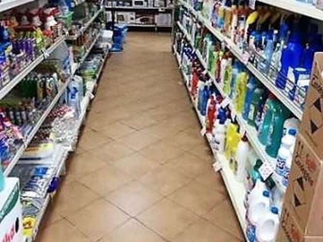 Locale Commerciale in affitto a Monte San Biagio, Roma Capitale