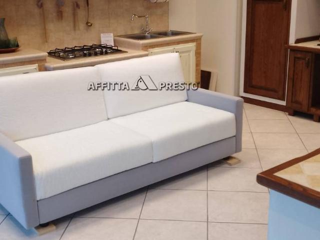 Locale Commerciale in affitto a Unione di Comuni della Romagna Forlivese, Meldola