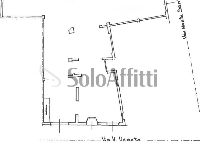 Locale Commerciale in affitto a Unione di Comuni della Romagna Forlivese, Quattro