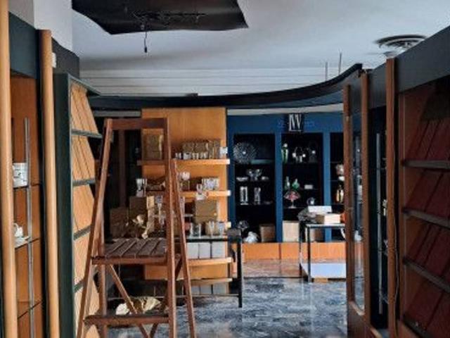 Locale Commerciale in affitto a Frosinone, Lazio