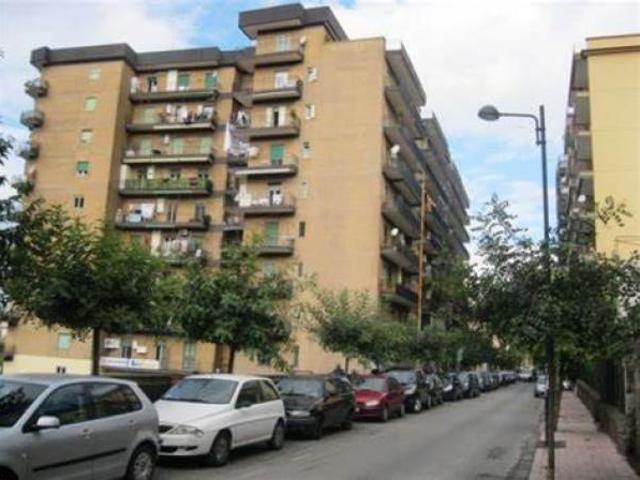 Locale Commerciale in affitto a Caprile, Gragnano