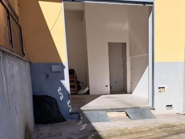 Locale Commerciale in affitto a Caprile, Gragnano