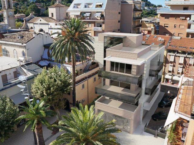 Locale Commerciale in affitto a Marche, Ascoli Piceno