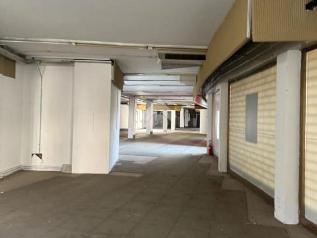 Locale Commerciale in affitto a Grumello Del Monte, Lombardia