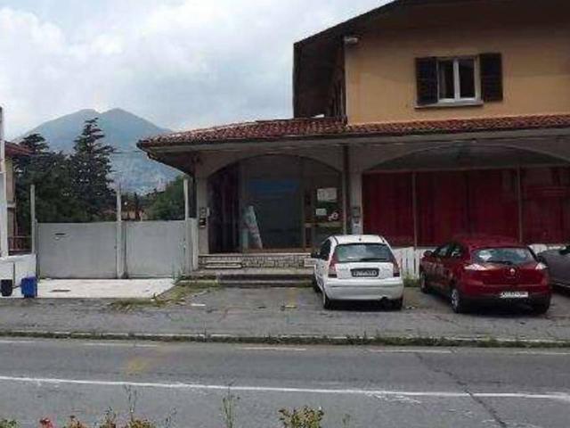 Locale Commerciale in affitto a Comunità montana del Sebino bresciano, Iseo