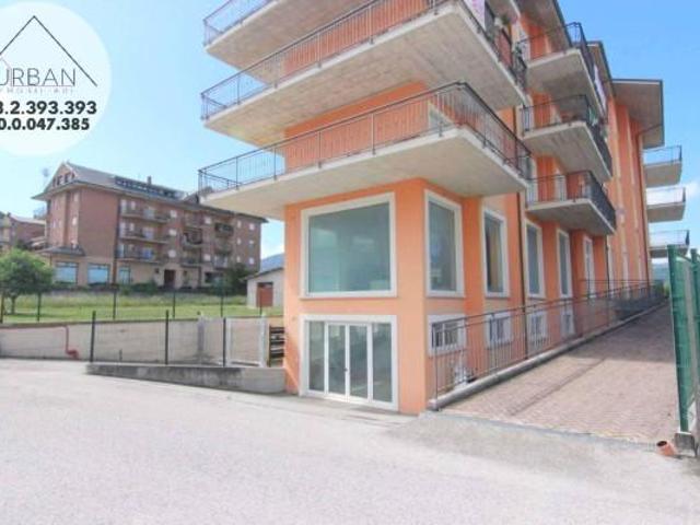 Locale Commerciale in affitto a Pettino, Tornimparte