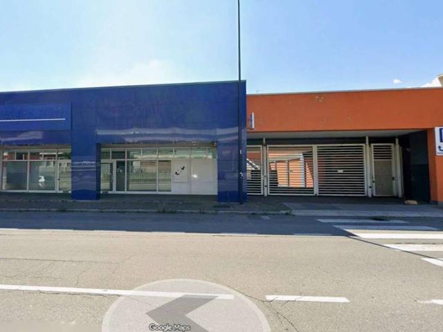 Locale Commerciale in affitto a Belledo, Lecco