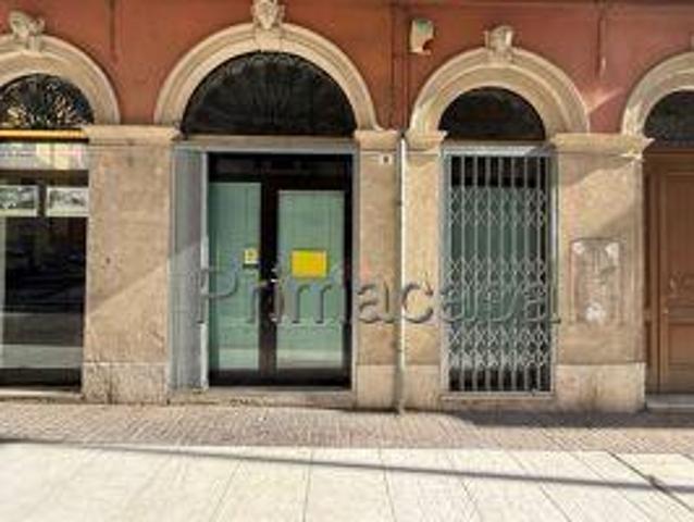 Locale Commerciale in affitto a Legnago, Veneto
