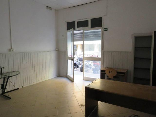 Locale Commerciale in affitto a Livorno, Toscana