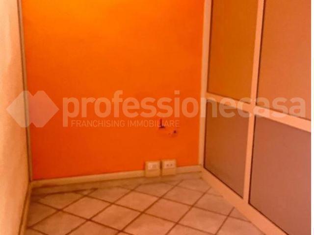 Locale Commerciale in affitto a Livorno