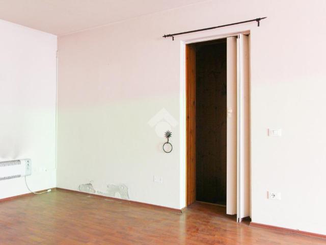 Locale Commerciale in affitto a Manerbio, Lombardia