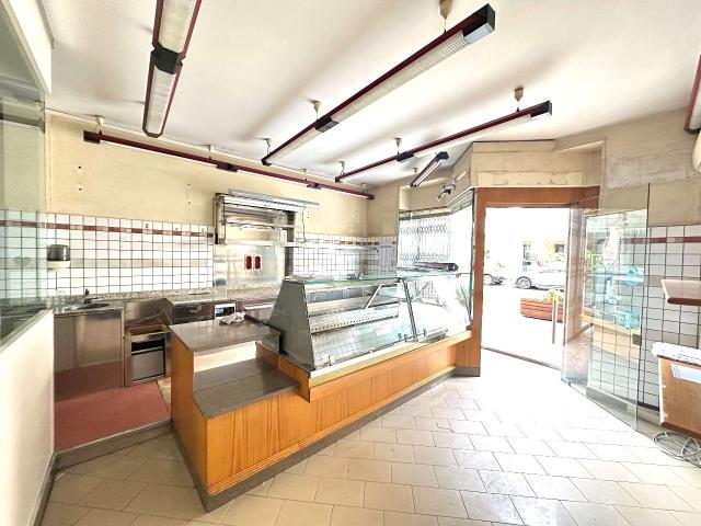 Locale Commerciale in affitto a Valletta Paiolo, San Giorgio Di Mantova