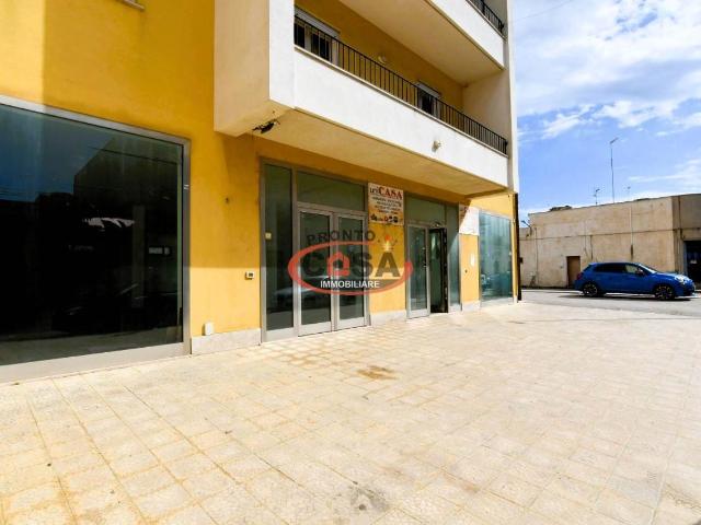 Locale Commerciale in affitto a Strasatti, Marsala