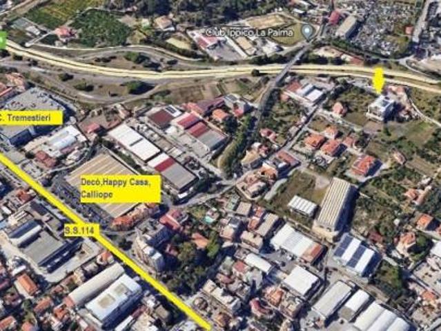 Locale Commerciale in affitto a I Circoscrizione, Messina