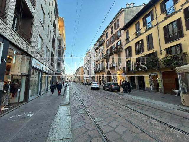 Locale Commerciale in affitto a Municipio 1, Milano