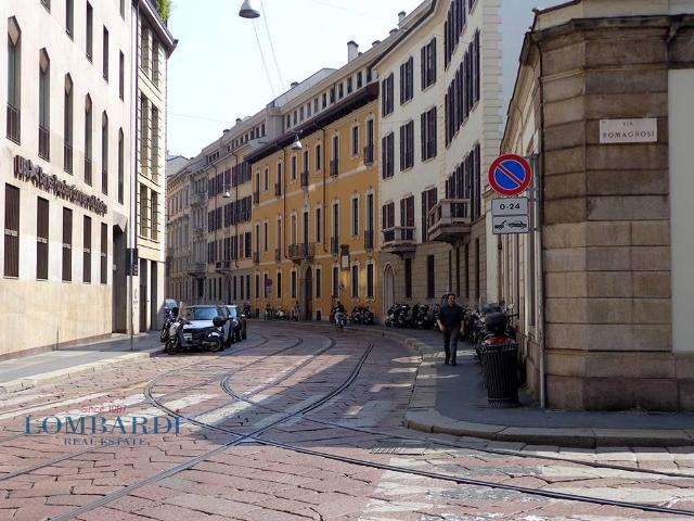 Locale Commerciale in affitto a Municipio 1, Milano