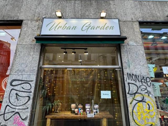Locale Commerciale in affitto a Municipio 1, Milano