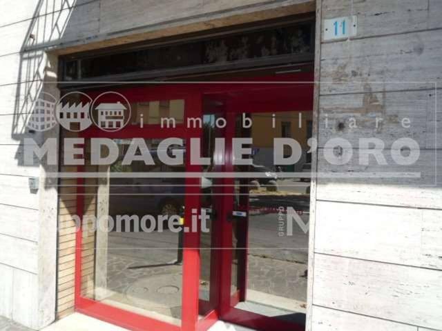 Locale Commerciale in affitto a Buon Pastore-Sant'Agnese-San Damaso, Modena