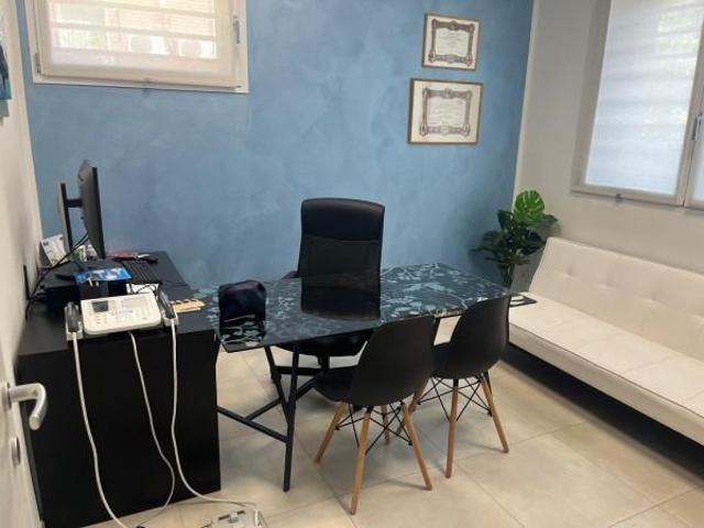 Locale Commerciale in affitto a Sant'Agnese, Modena