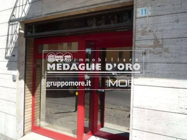 Locale Commerciale in affitto a Buon Pastore-Sant'Agnese-San Damaso, Modena
