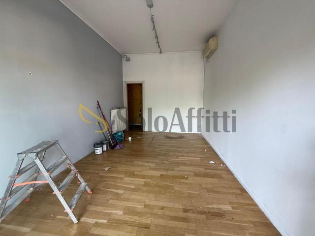 Locale Commerciale in affitto a Sant'Agnese, Modena