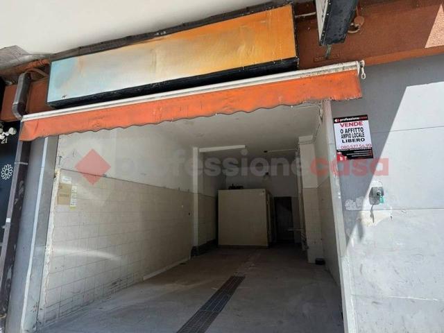 Locale Commerciale in affitto a Cecilia, Puglia