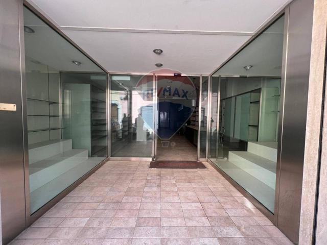 Locale Commerciale in affitto a Puglia, Bari