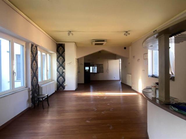 Locale Commerciale in affitto a Le Mosse, Montefiascone