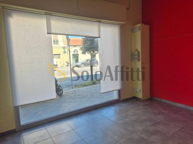 Locale Commerciale in affitto a Montesilvano, Abruzzo