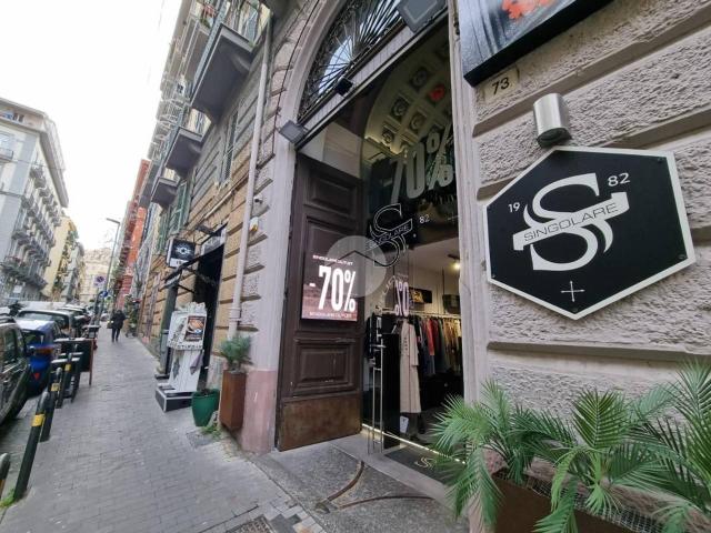Locale Commerciale in affitto a Municipalità 5, Campania