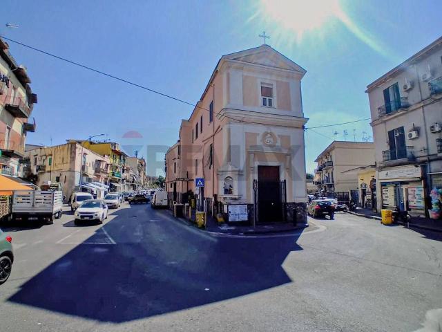 Locale Commerciale in affitto a Botteghelle, Campania