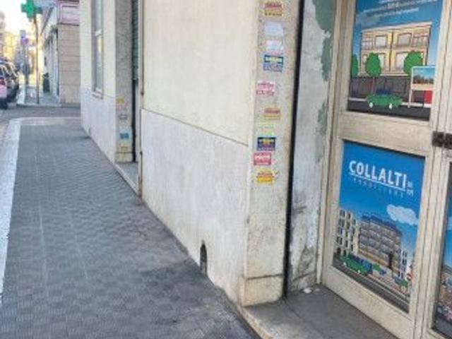 Locale Commerciale in affitto a Borgo Medievale, Roma Capitale