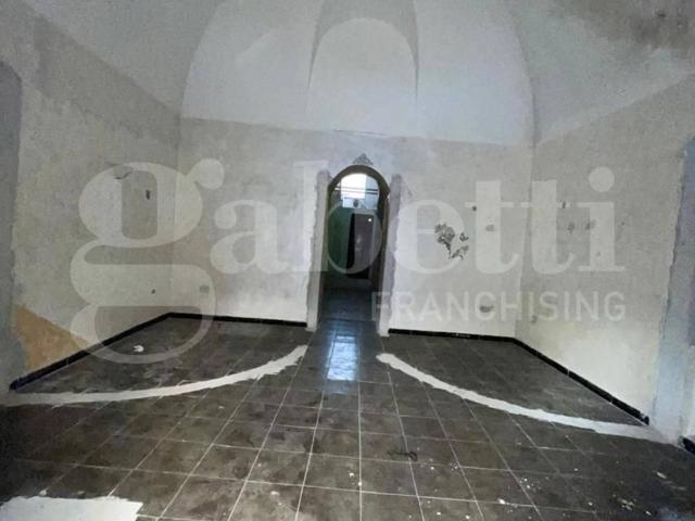 Locale Commerciale in affitto a Piedimonte, Nocera Inferiore