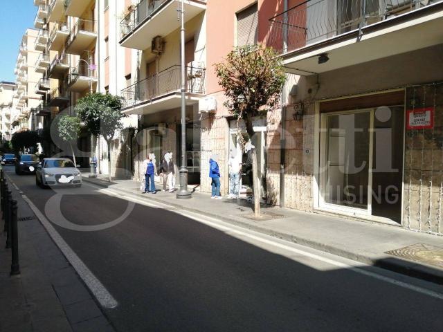 Locale Commerciale in affitto a Piedimonte, Nocera Inferiore