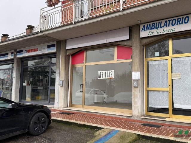 Locale Commerciale in affitto a Ponte Taro, Noceto