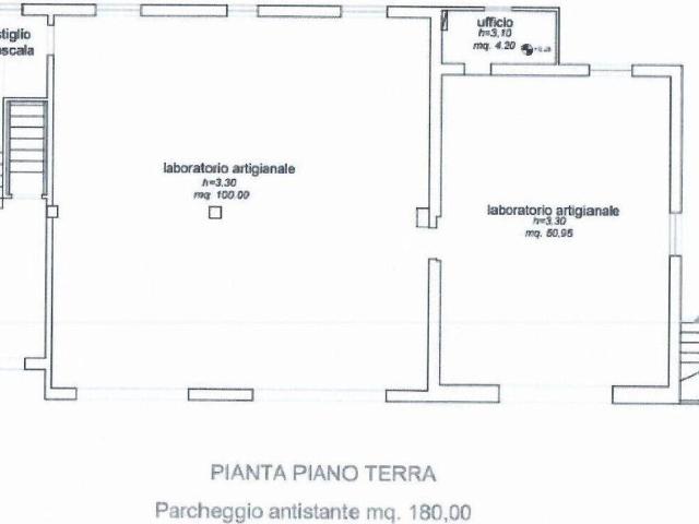 Locale Commerciale in affitto a Unione di comuni Valmarecchia, Novafeltria